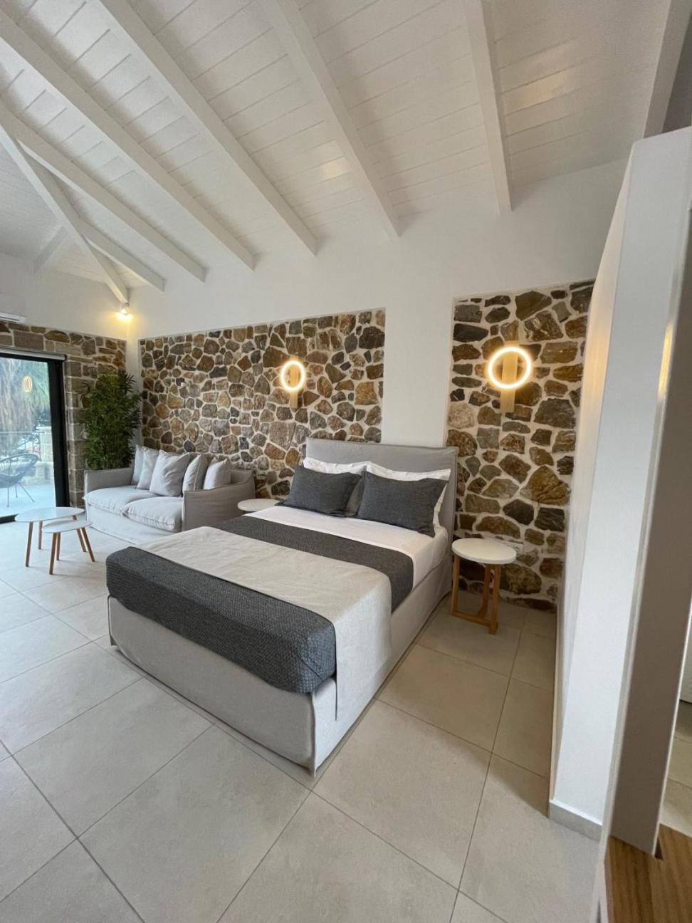 إرميوني Trocadero Luxury Suites المظهر الخارجي الصورة